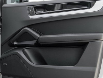 2026 Porsche Cayenne AWD