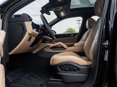2026 Porsche Cayenne AWD