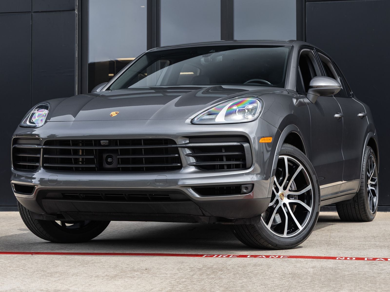 2022 Porsche Cayenne -'s photo