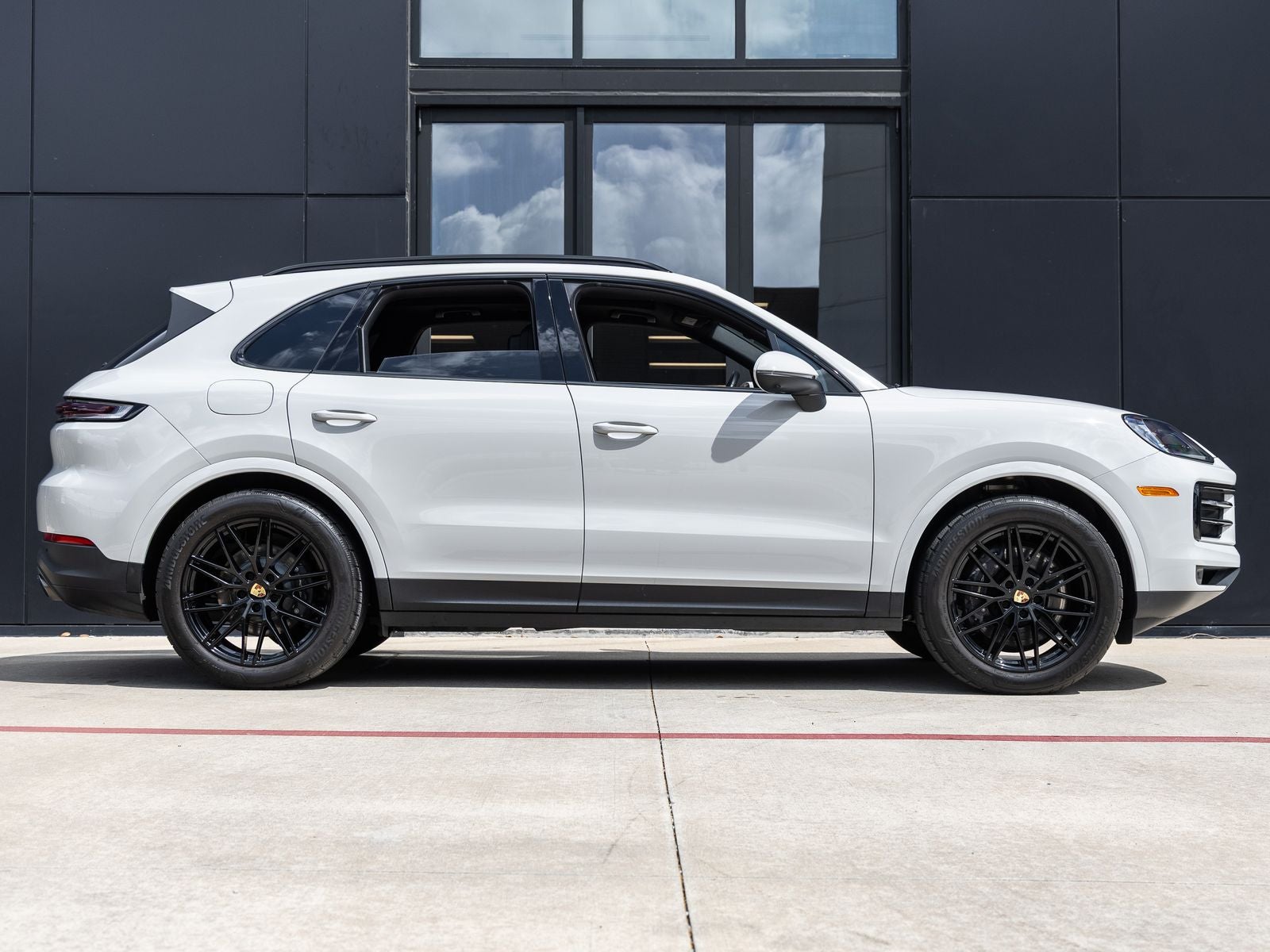 2024 Porsche Cayenne AWD