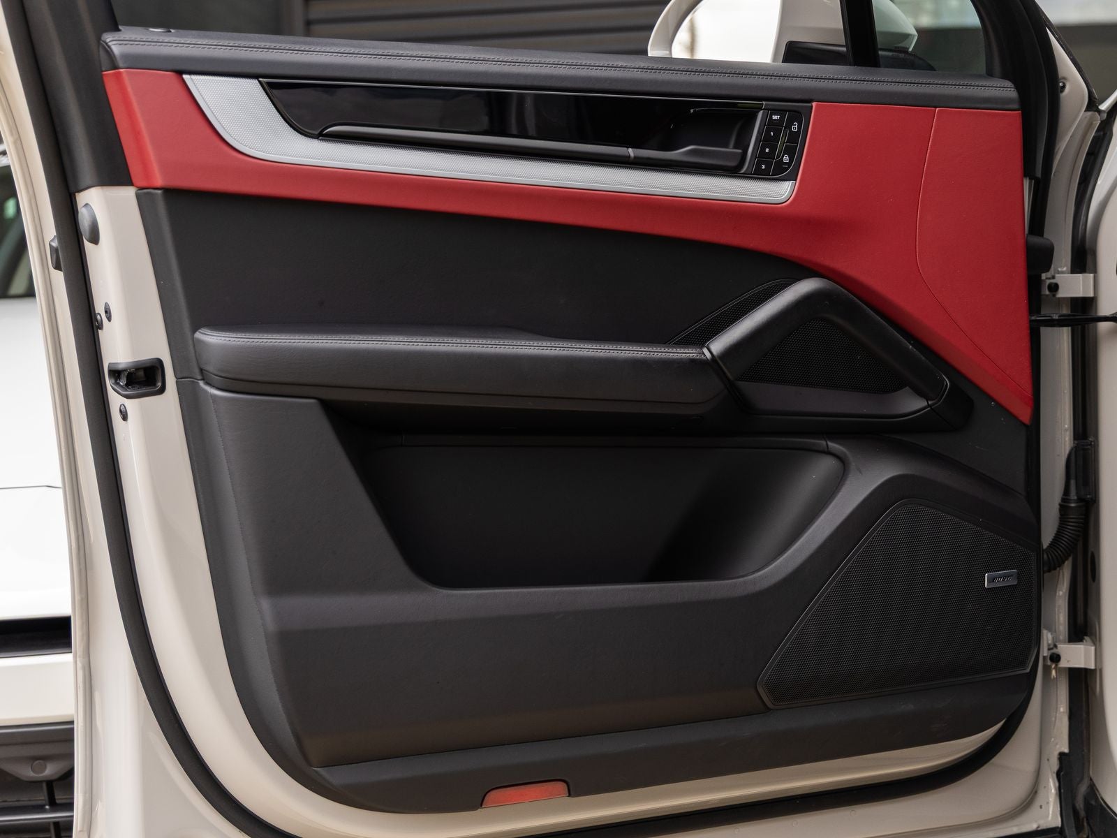 2024 Porsche Cayenne AWD