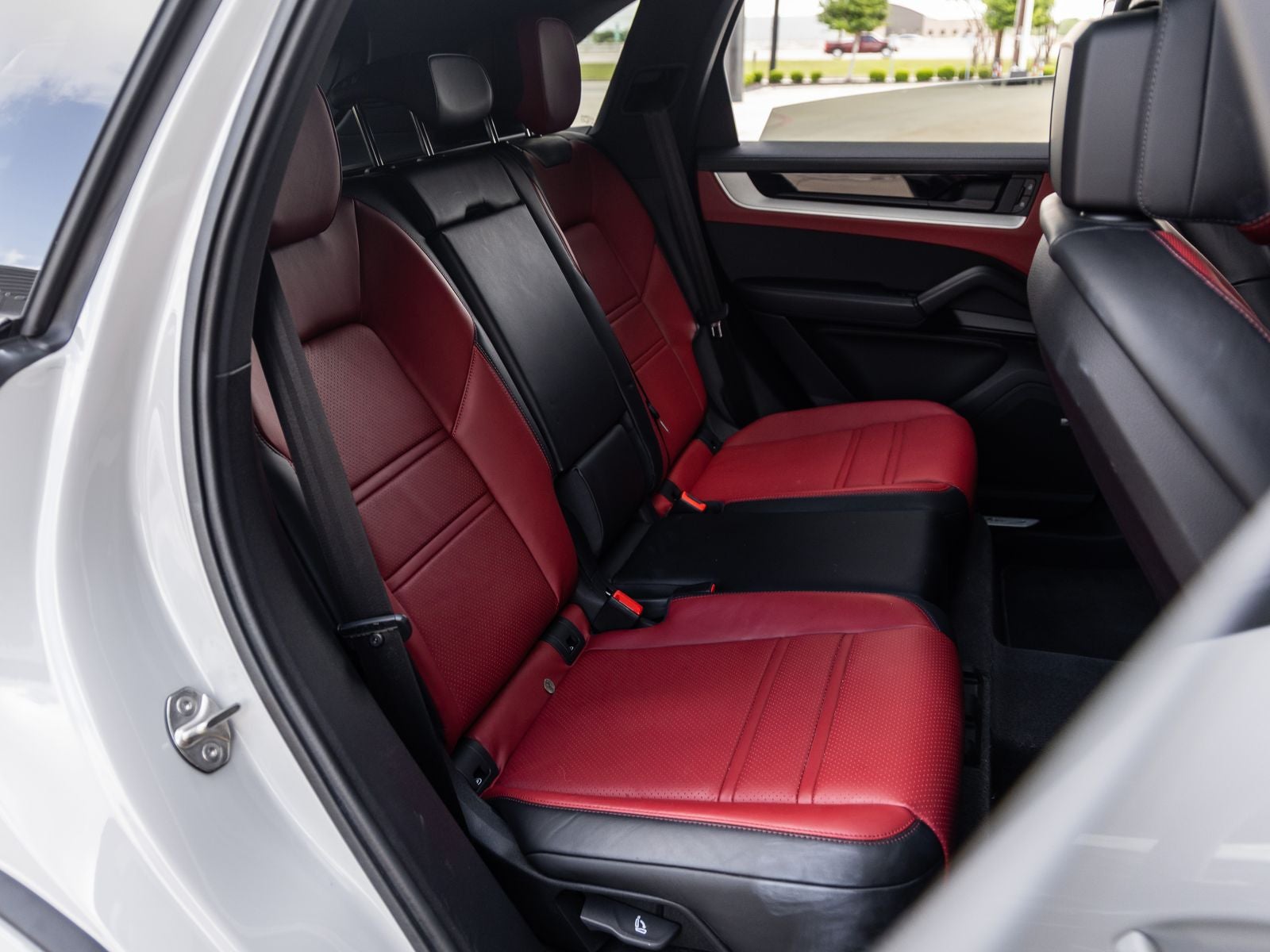 2024 Porsche Cayenne AWD