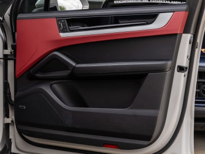 2024 Porsche Cayenne AWD