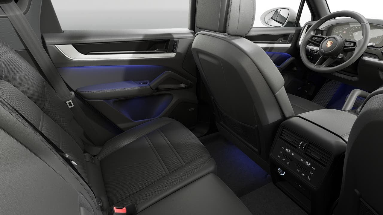 2025 Porsche Cayenne Base