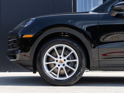 2026 Porsche Cayenne AWD