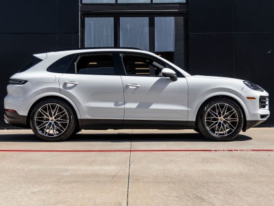2026 Porsche Cayenne AWD