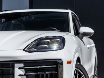 2026 Porsche Cayenne AWD