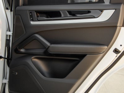 2026 Porsche Cayenne AWD