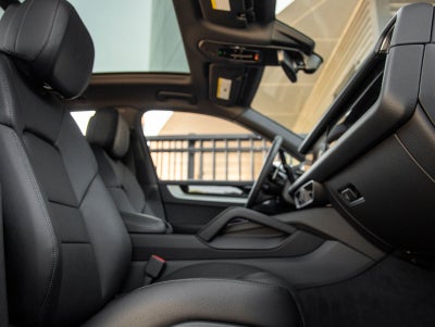 2026 Porsche Cayenne AWD