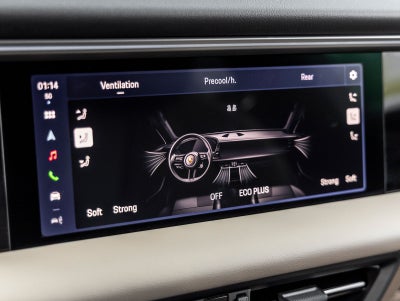 2025 Porsche Macan 4 Electric