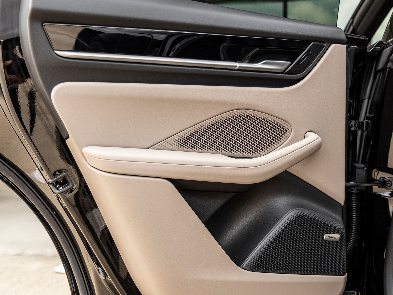 2025 Porsche Macan 4 Electric