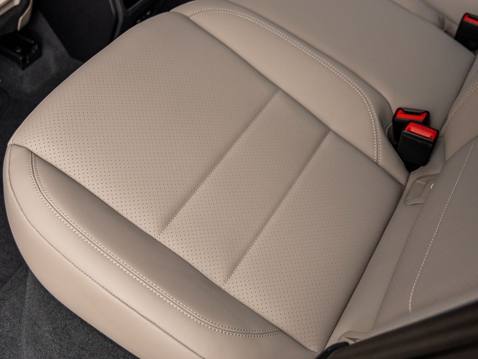 2025 Porsche Macan 4 Electric