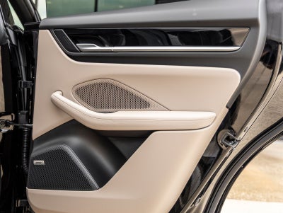 2025 Porsche Macan 4 Electric