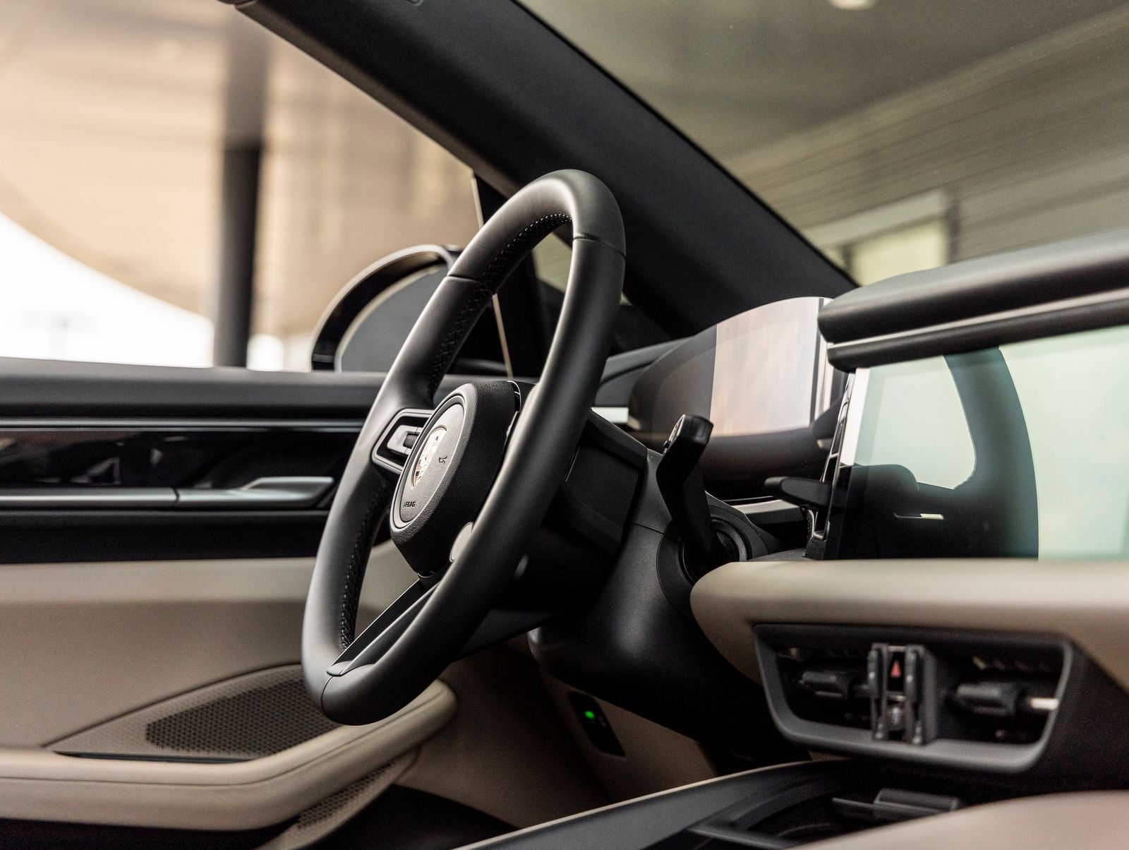 2025 Porsche Macan 4 Electric