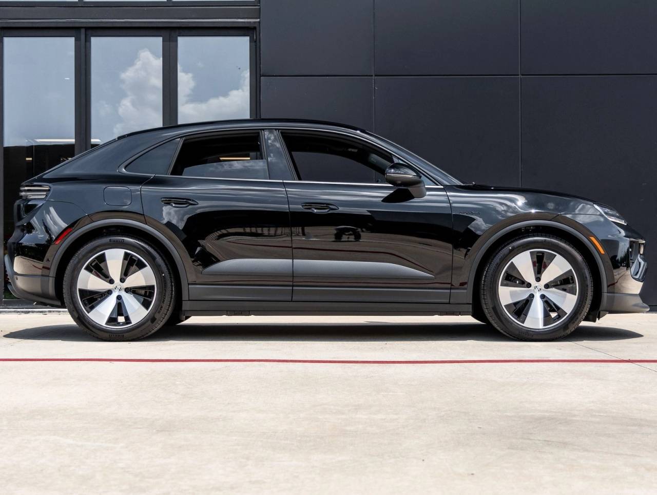 2025 Porsche Macan Electric Macan 4 Electric