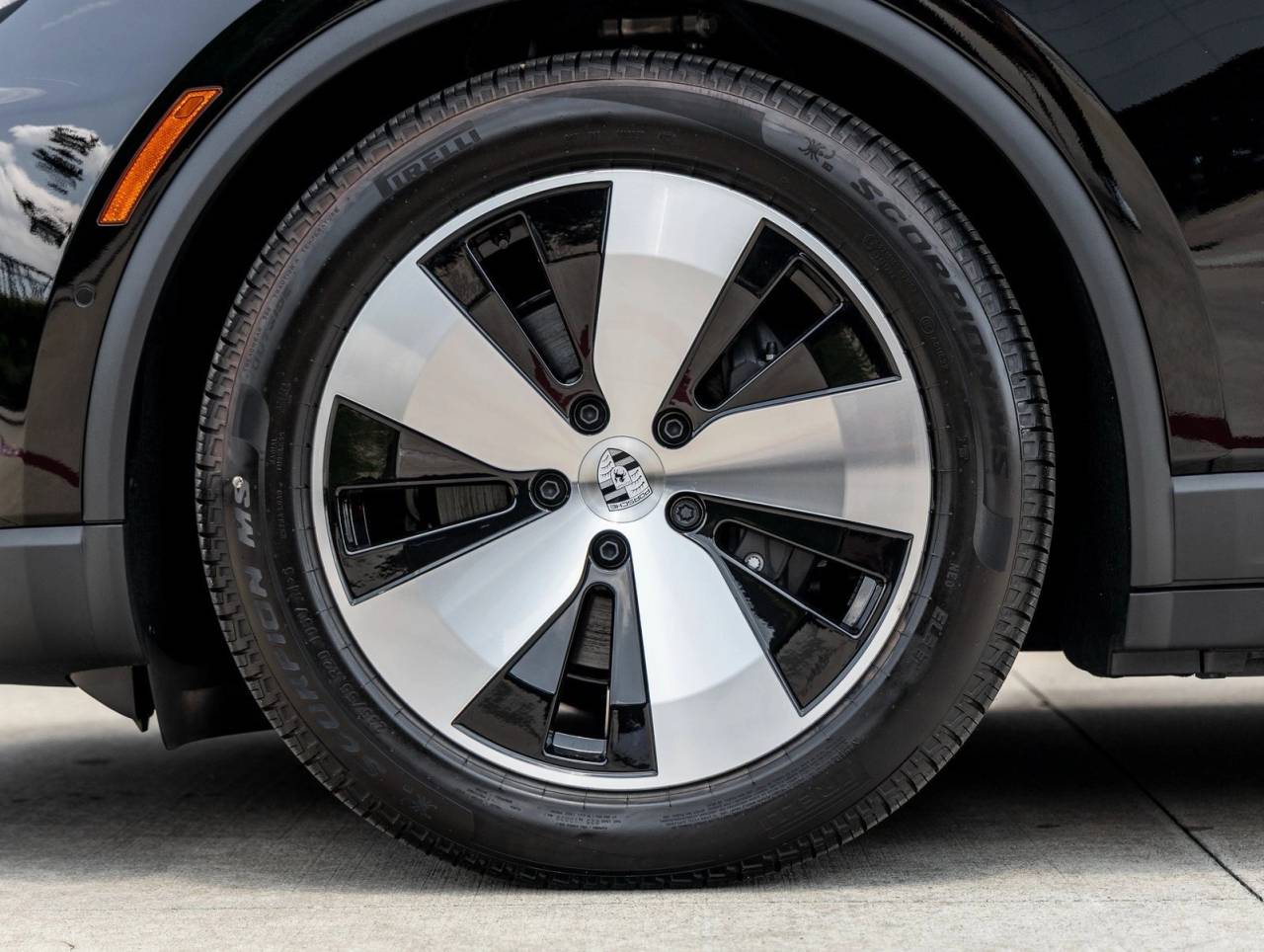 2025 Porsche Macan Electric Macan 4 Electric