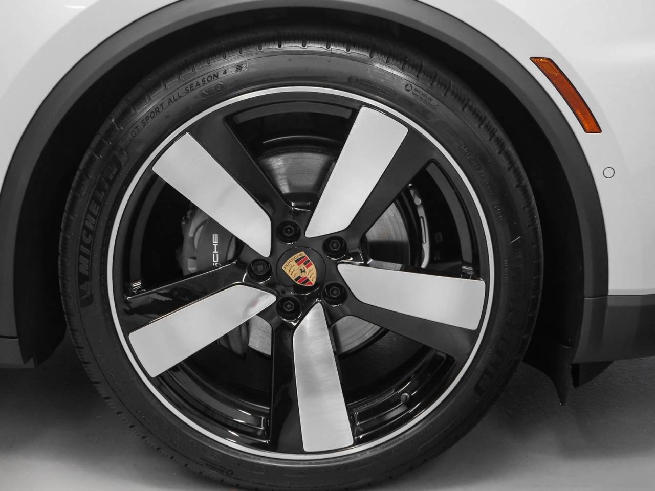 2025 Porsche Macan Electric Macan 4 Electric