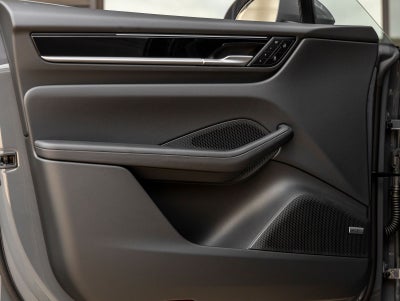 2026 Porsche Macan Macan 4 Electric