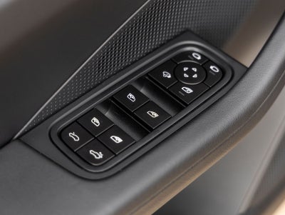 2026 Porsche Macan Macan 4 Electric