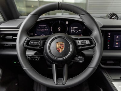 2026 Porsche Macan Macan 4 Electric
