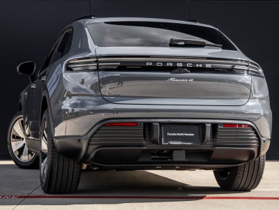 2026 Porsche Macan Macan 4 Electric