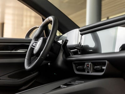 2026 Porsche Macan Macan 4 Electric