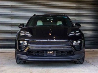 2025 Porsche Macan 4 Electric