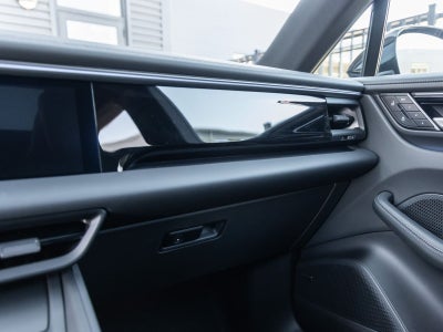 2025 Porsche Macan Electric Macan 4 Electric