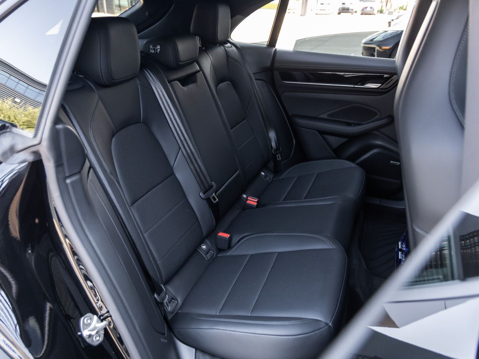 2025 Porsche Macan Electric Macan 4 Electric