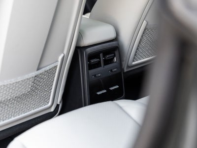 2025 Porsche Macan 4 Electric