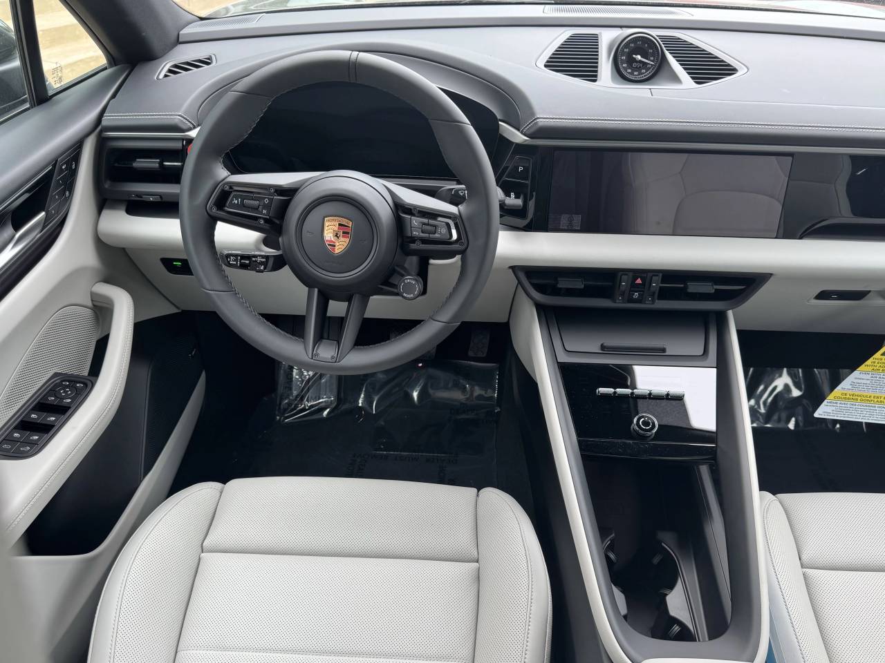 2025 Porsche Macan 4 Electric