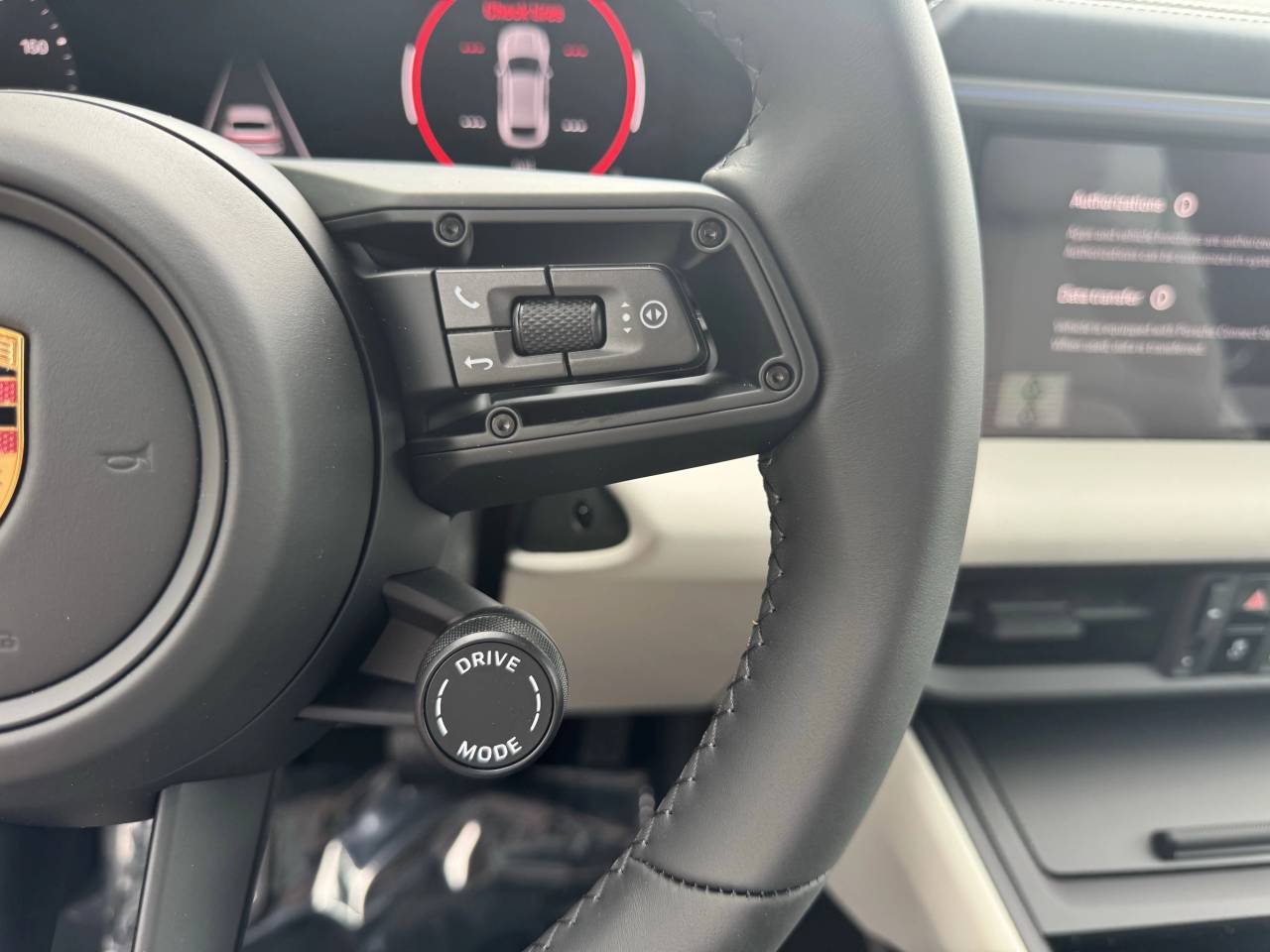 2025 Porsche Macan 4 Electric