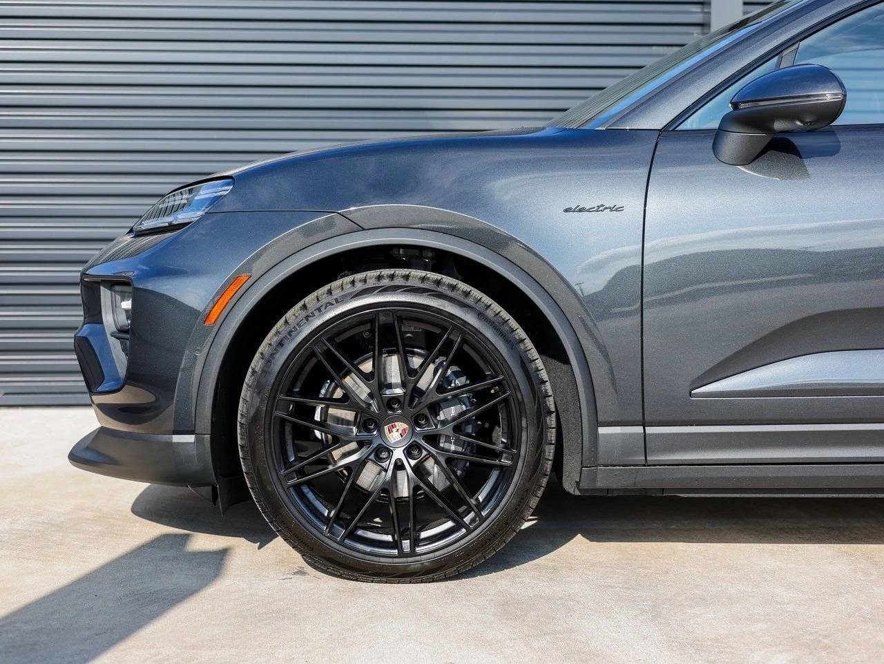 2025 Porsche Macan 4 Electric