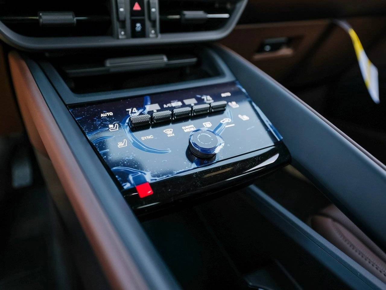 2025 Porsche Macan 4 Electric