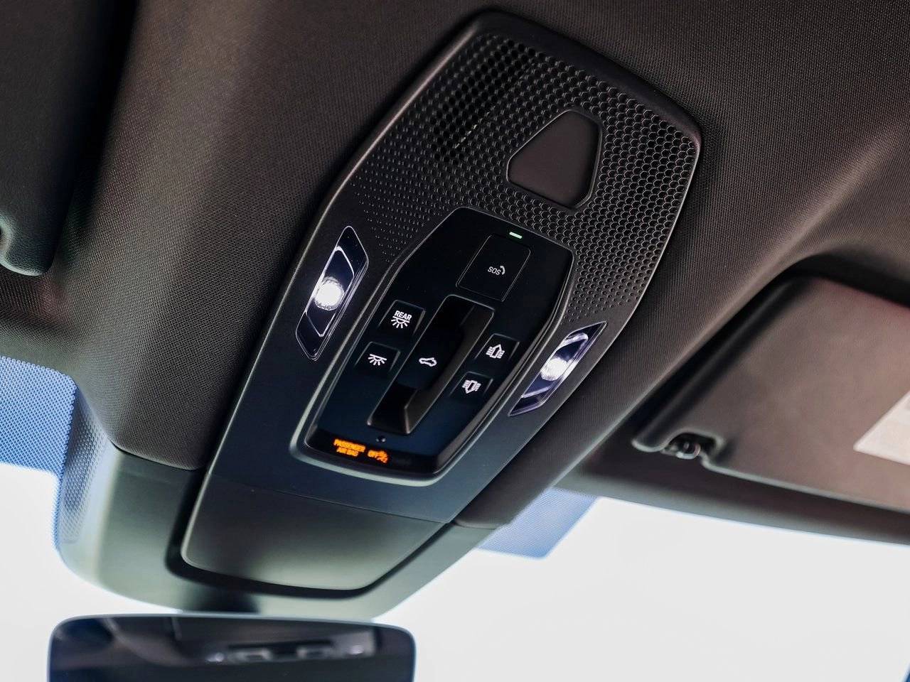 2025 Porsche Macan 4 Electric