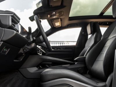 2025 Porsche Macan 4 Electric