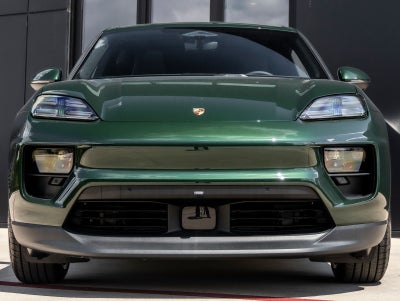 2025 Porsche Macan 4 Electric