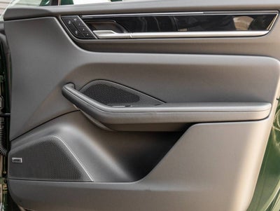 2025 Porsche Macan Electric Macan 4 Electric