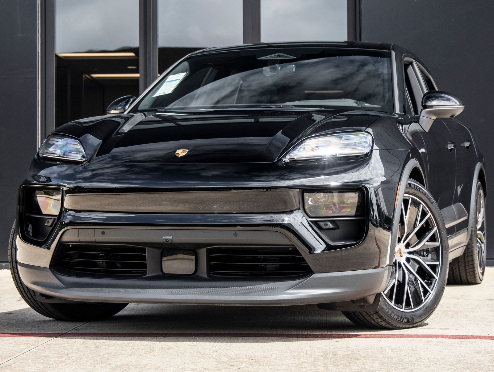 2025 Porsche Macan 4 Electric