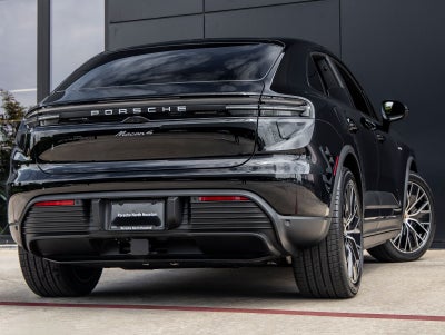 2025 Porsche Macan 4 Electric