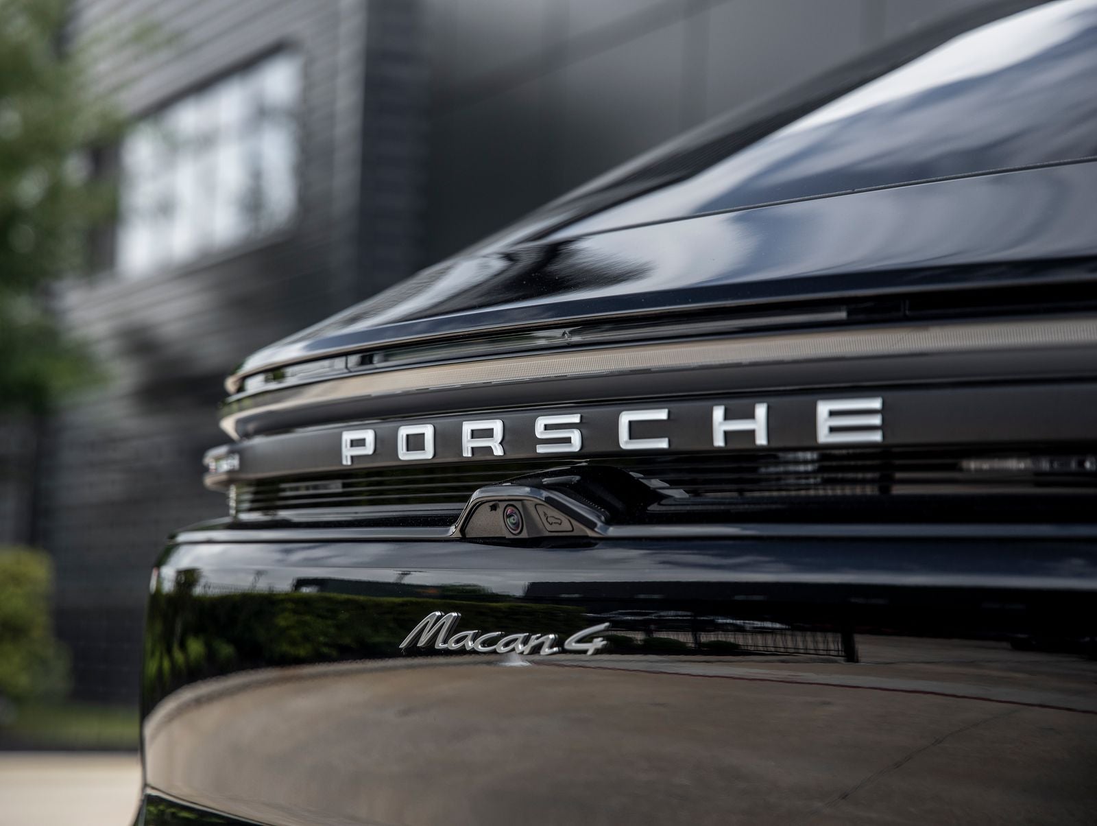 2025 Porsche Macan 4 Electric