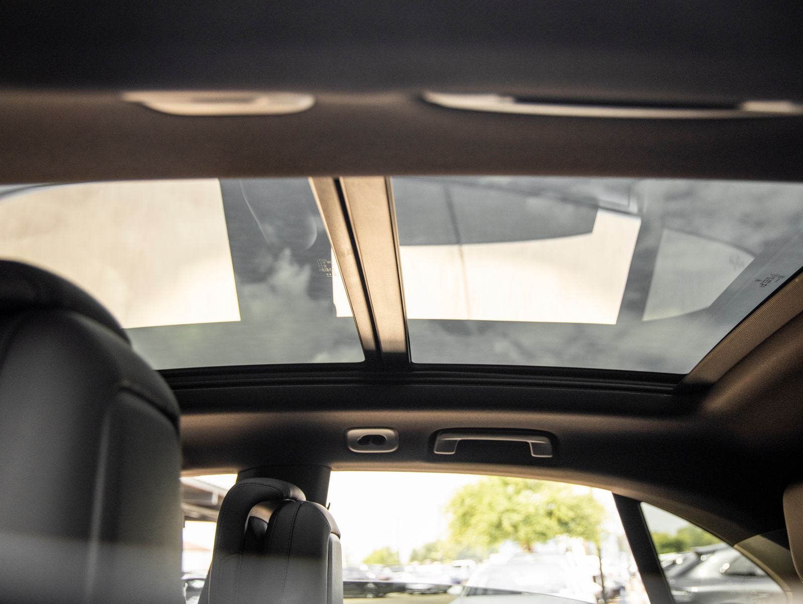 2025 Porsche Macan 4 Electric