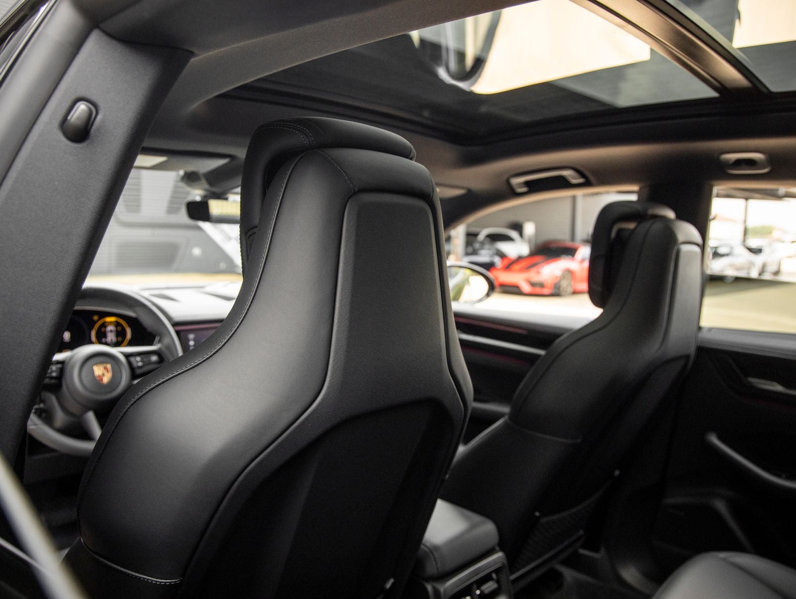 2025 Porsche Macan 4 Electric