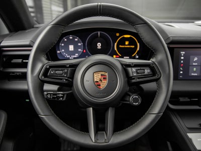2025 Porsche Macan 4 Electric