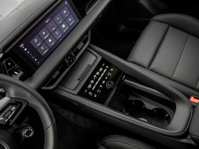 2025 Porsche Macan 4 Electric