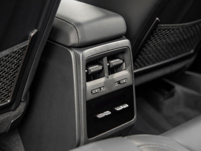2025 Porsche Macan 4 Electric