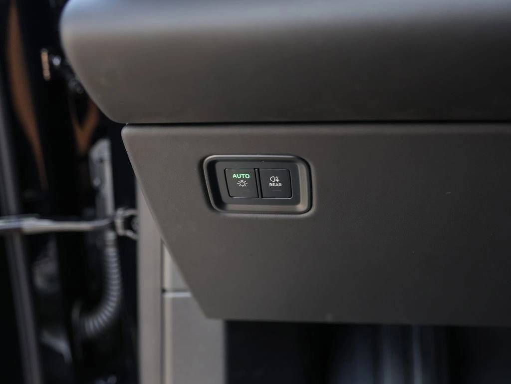 2025 Porsche Macan 4 Electric