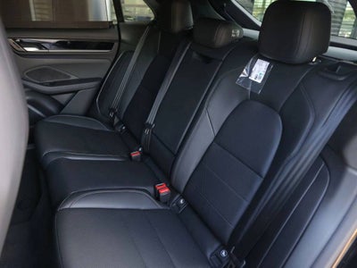 2025 Porsche Macan 4 Electric