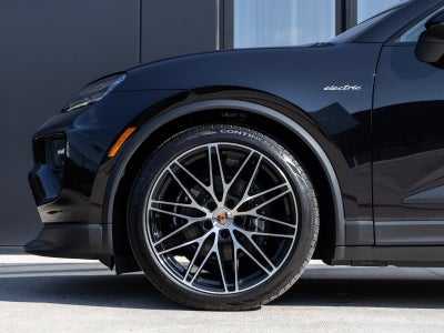 2025 Porsche Macan Electric Macan 4 Electric