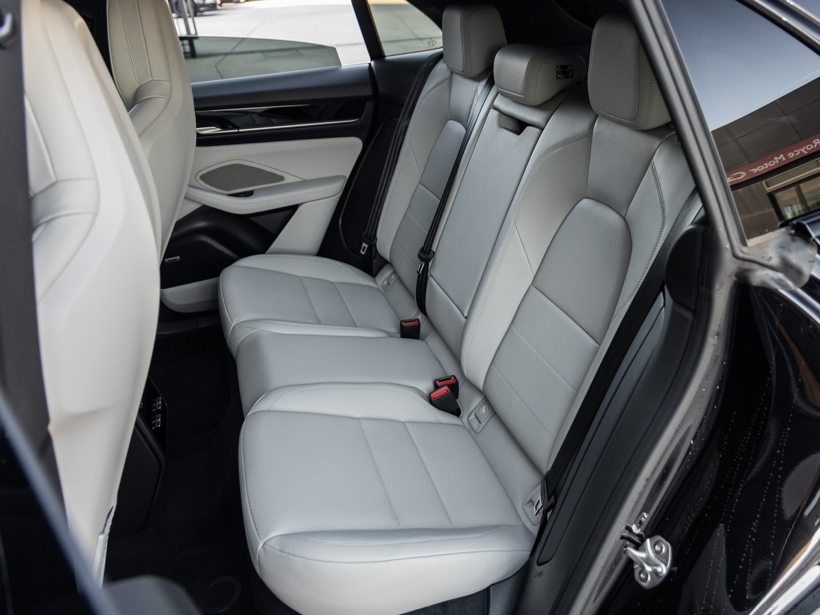 2025 Porsche Macan Electric Macan 4 Electric